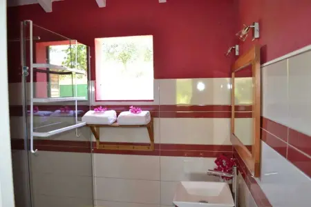 Maison confortable avec piscine à Goyave, Maison 4 personnes à Goyave - Photo 9