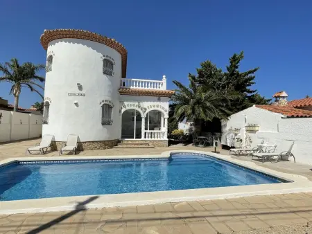 Location gite à Miami Platja, Villa de Luxe avec Piscine Privée, Proche Plage