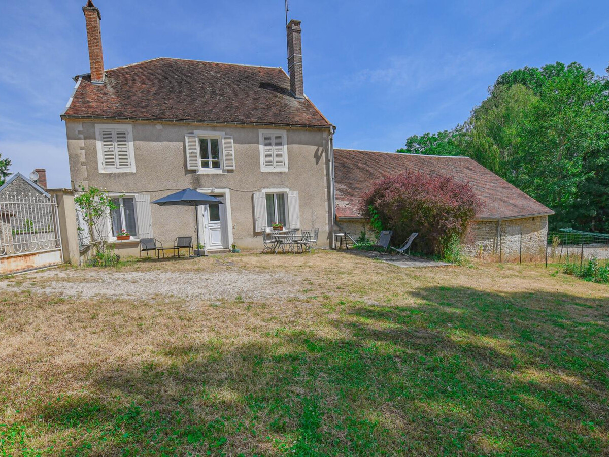 Gîte familial Chervey, équipé pour bébés et jeunes enfants - Photo 1