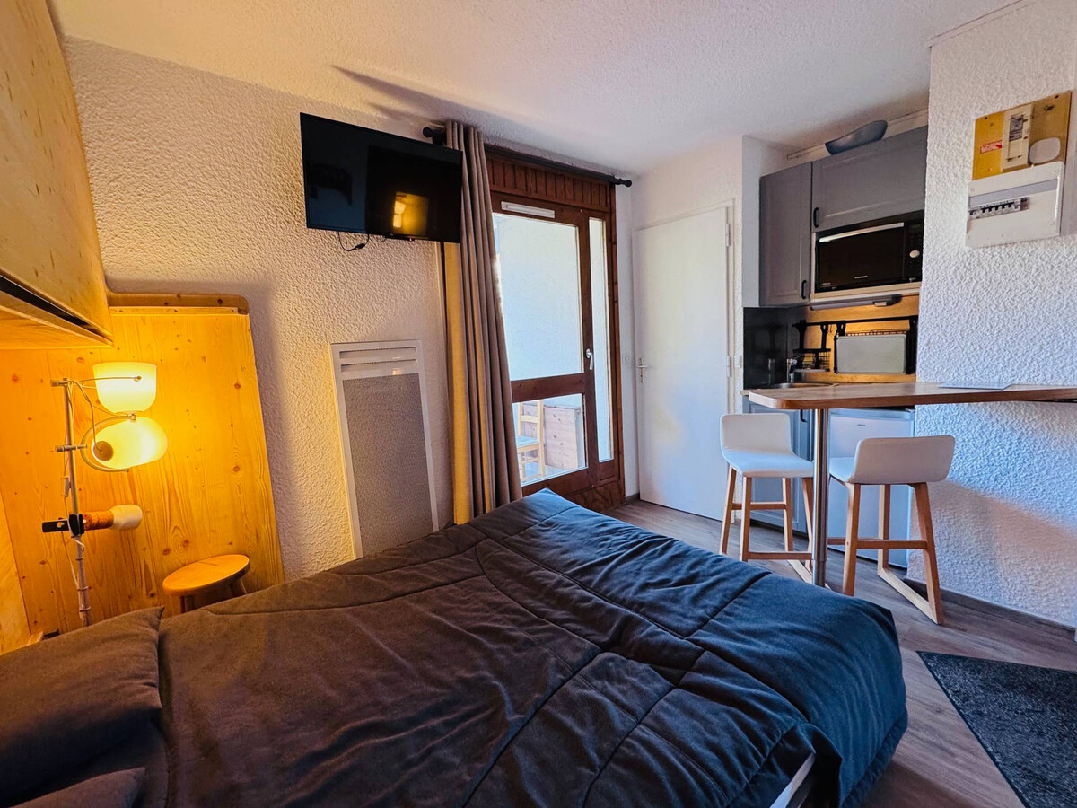 Studette 13m² aux Deux Alpes avec balcon et casier à ski - Photo 3