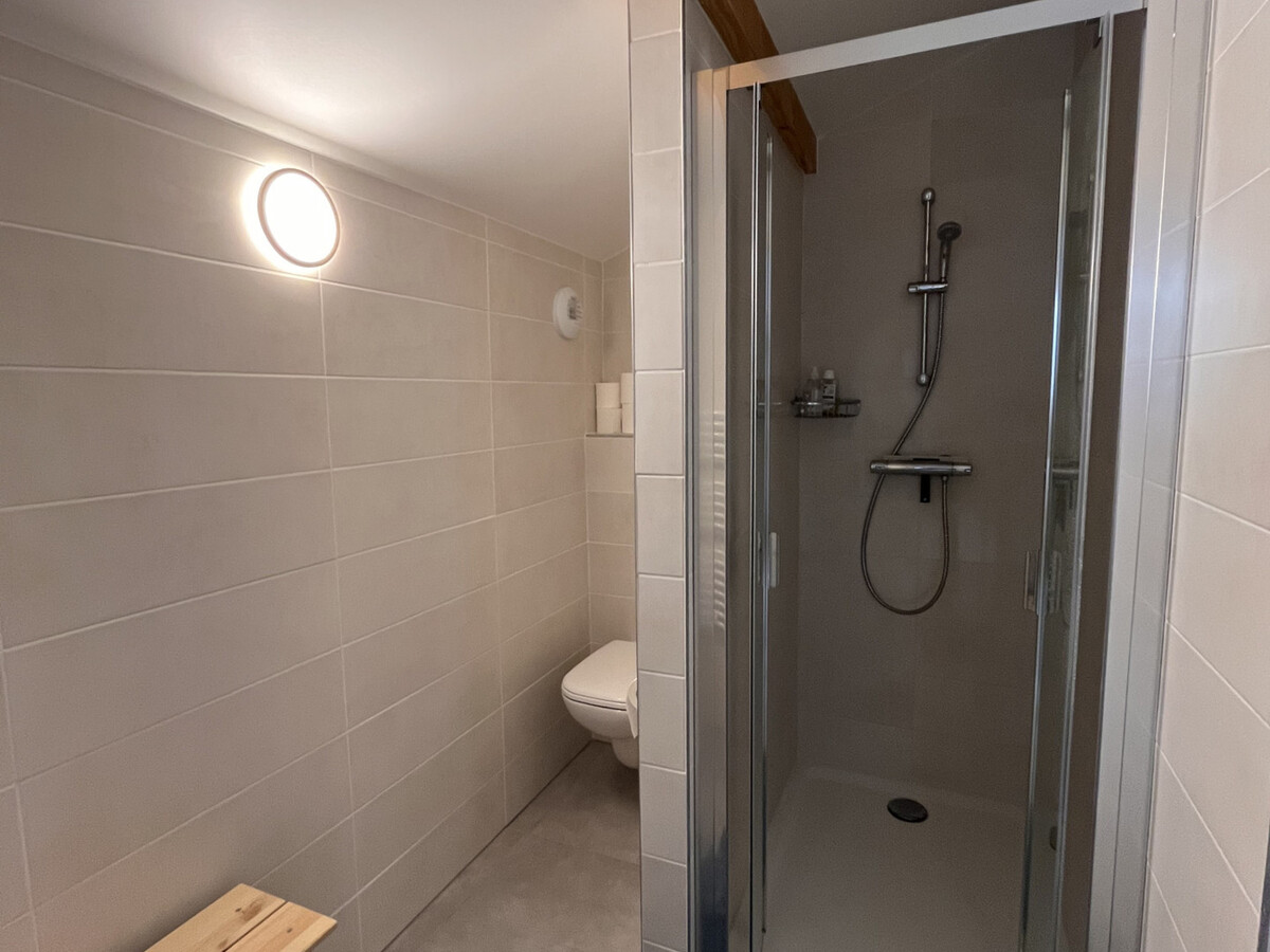 Duplex 78 m² neuf, poêle granules, 2 chambres aux Carroz - Photo 13