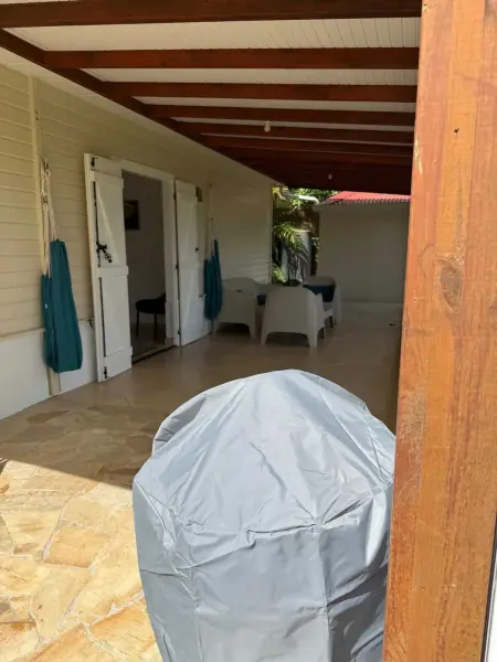 Villa avec piscine privée à Rivière-Salée - 110 m² - Photo 11