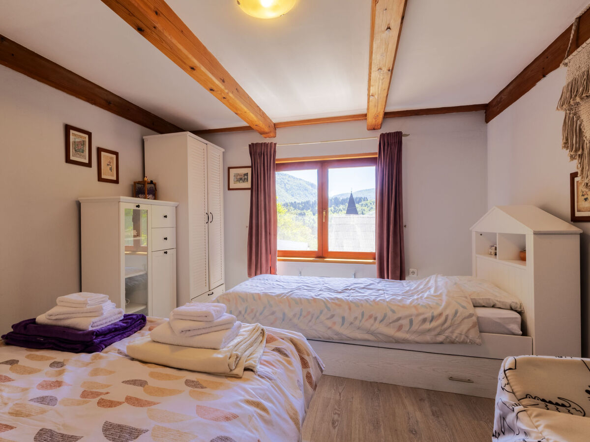 Maison Gorski Raj à Brod na Kupi, jacuzzi et forêt - Photo 3