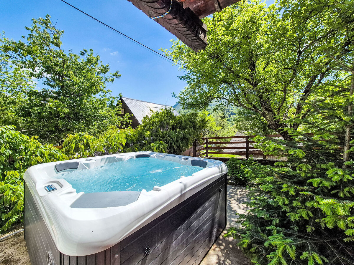 Maison Gorski Raj à Brod na Kupi, jacuzzi et forêt - Photo 10
