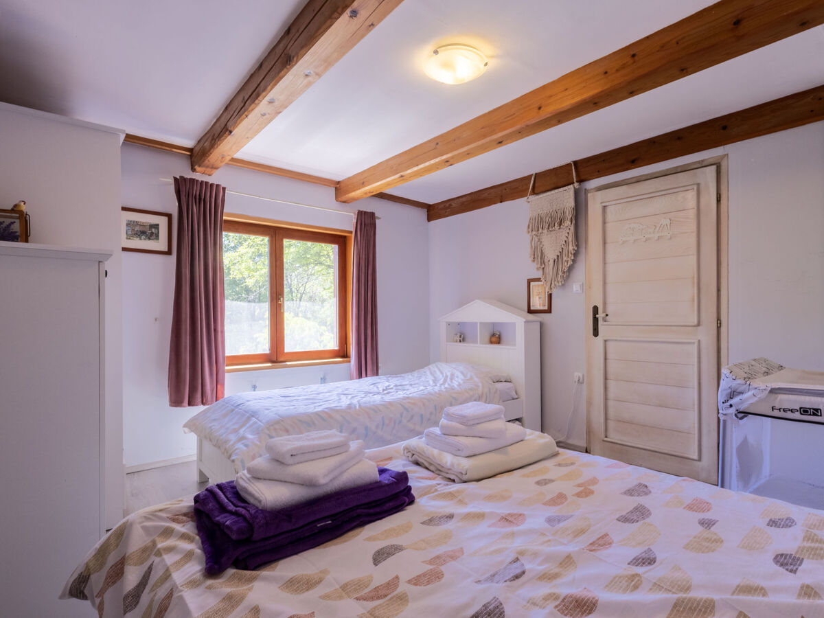 Maison Gorski Raj à Brod na Kupi, jacuzzi et forêt - Photo 23