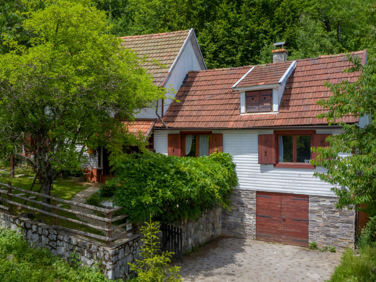 Maison Gorski Raj à Brod na Kupi, jacuzzi et forêt - Photo 30