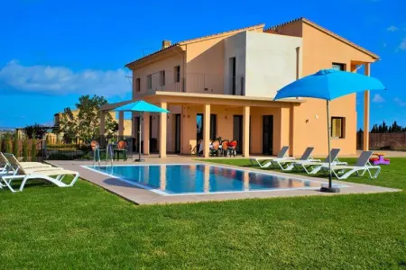 Location appartement à Muro, Islas Baleares, Villa à Muro avec piscine et barbecue