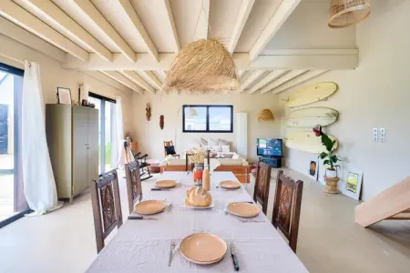 Location appartement à , Maison à Penmarch près de la plage de Pors Carn