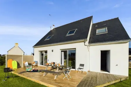 Location appartement à , Appartement près de Joy Beach avec jardin