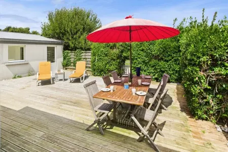 Location appartement à , Maison à Penmarch près de la plage de La Joie