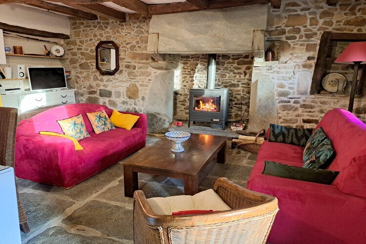 Maison en granit avec jardin exotique, accès GR34 - Photo 1