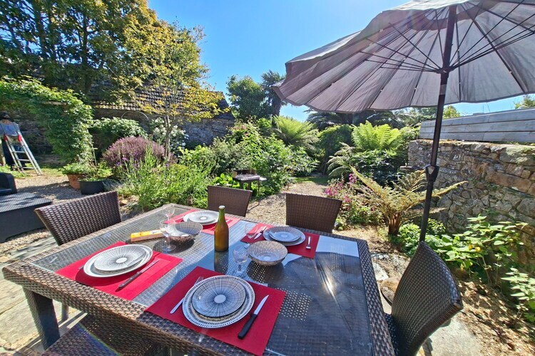 Maison en granit avec jardin exotique, accès GR34 - Photo 3