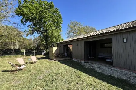 Location appartement à GRAYAN ET L HOPITAL