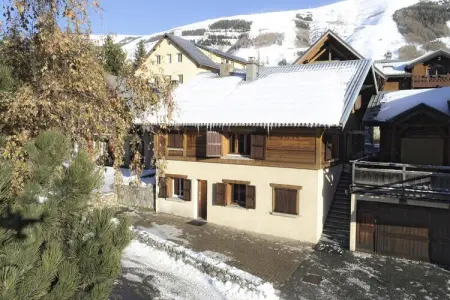 Location appartement à VENOSC, Chalet à l'Alpe de Venosc près des remontées mécaniques