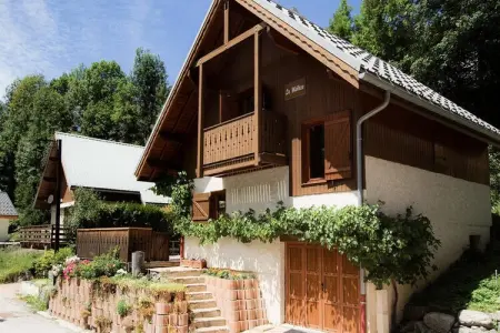Location appartement à VENOSC, Chalet à Vénos avec jacuzzi et sauna