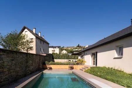 Location appartement à MARVEJOLS, Maison proche des Gorges du Tarn avec Piscine