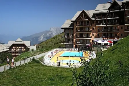 Location appartement à VALMEINIER, Appartement à Valmeinier avec piscine chauffée