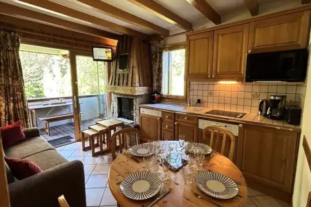 Location appartement à LES ALLUES, ALPAGES C009