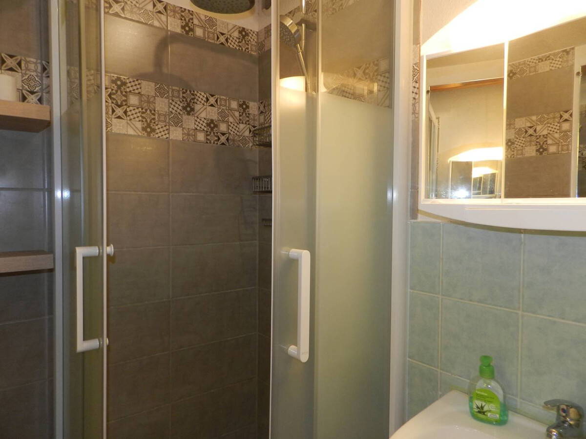 Duplex climatisé Tahiti Park, 2 chambres, piscine et parking - Photo 6