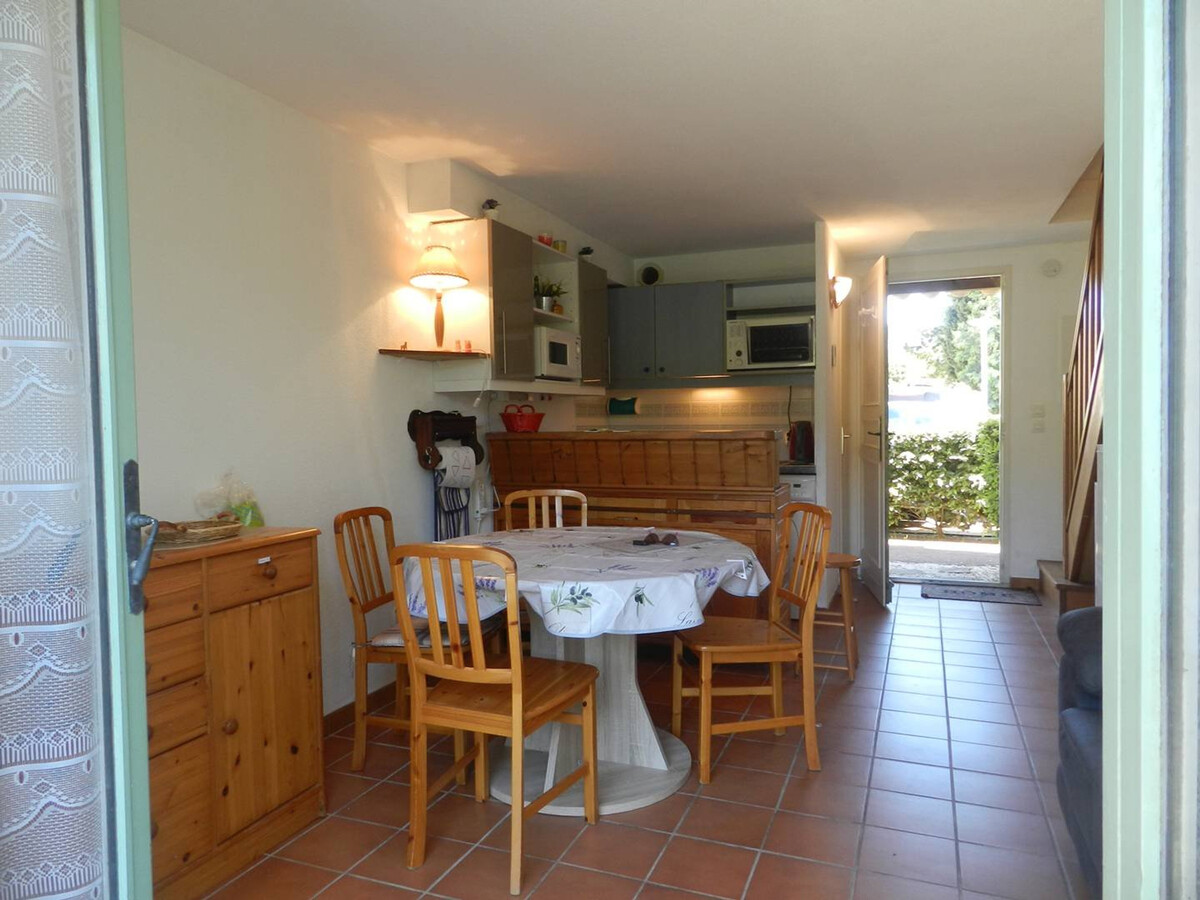 Duplex climatisé Tahiti Park, 2 chambres, piscine et parking - Photo 9