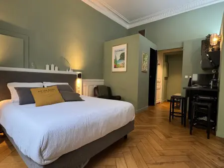 Location appartement à Aix les Bains, Studio de charme rénové en centre-ville, animaux admis