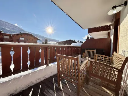 Studio rénové avec alcôve, parking et vue montagne : photo 18