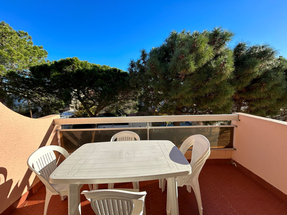 Appartement 6 pers. à 50m de la plage, parking inclus - Photo 1