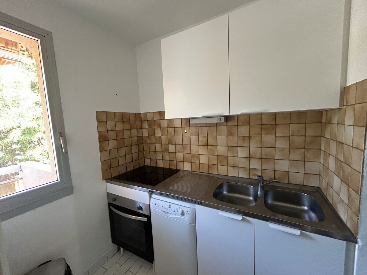 Appartement 6 pers. à 50m de la plage, parking inclus - Photo 9