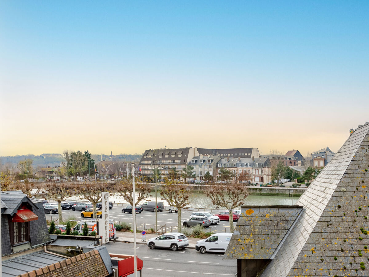 Appartement Hautpoul, cœur de Trouville à 900 m de la plage - Photo 5