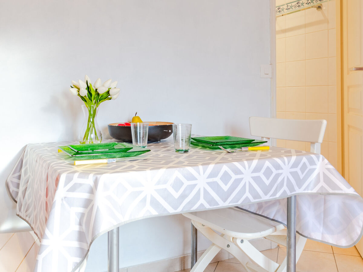 Appartement Hautpoul, cœur de Trouville à 900 m de la plage - Photo 12