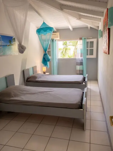 Appartement lumineux avec terrasse, plage à 30 m, Le Gosier : photo 3
