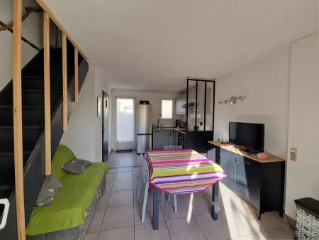 Escapade côtière avec terrasse et confort, Maison 5 personnes à Marseillan Plage - Photo 7