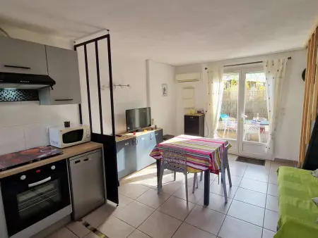 Escapade côtière avec terrasse et confort, Maison 5 personnes à Marseillan Plage - Photo 10