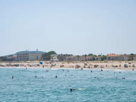 Escapade côtière avec terrasse et confort, Maison 5 personnes à Marseillan Plage - Photo 14