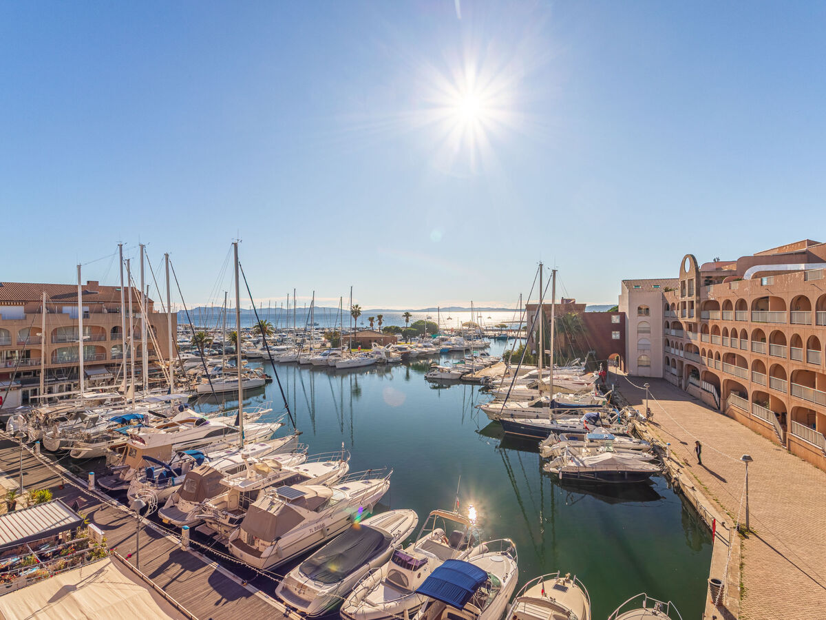 Appartement Port de la Gavine I, vue mer à Hyères - Photo 4