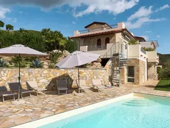 Location maison de vacances à Lacona