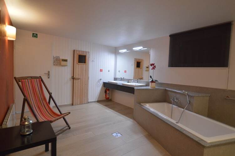 Maison 10 personnes avec sauna, jacuzzi et salle de jeux - Photo 25