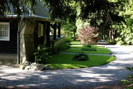 Johanne Louise, Grand pavillon de chasse avec un immense et magnifique jardin - Photo 2