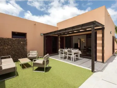 Maison paisible avec piscine privée à Tamaragua, Corralejo - Photo 1