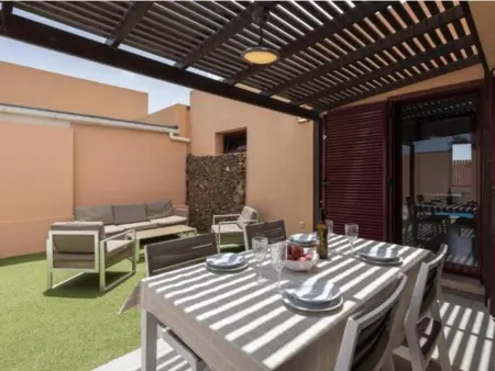 Maison paisible avec piscine privée à Tamaragua, Corralejo - Photo 2