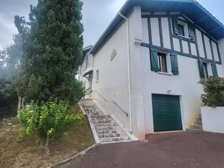 Maison au calme pour 8 près du lac, WIFI, Maison 8 personnes à Saint Pée sur Nivelle - Photo 12