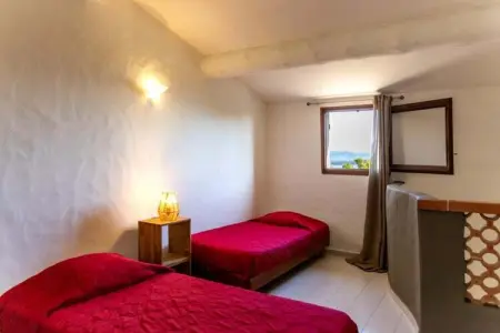 Villa T3 avec piscine et accès privé à la mer, Porto Vecchio : photo 3