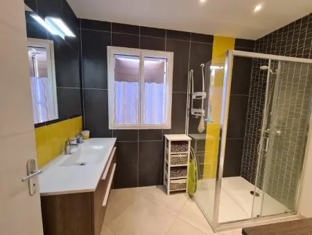 T4 climatisé avec jardin et 3 chambres à Bormes-les-Mimosas : photo 11
