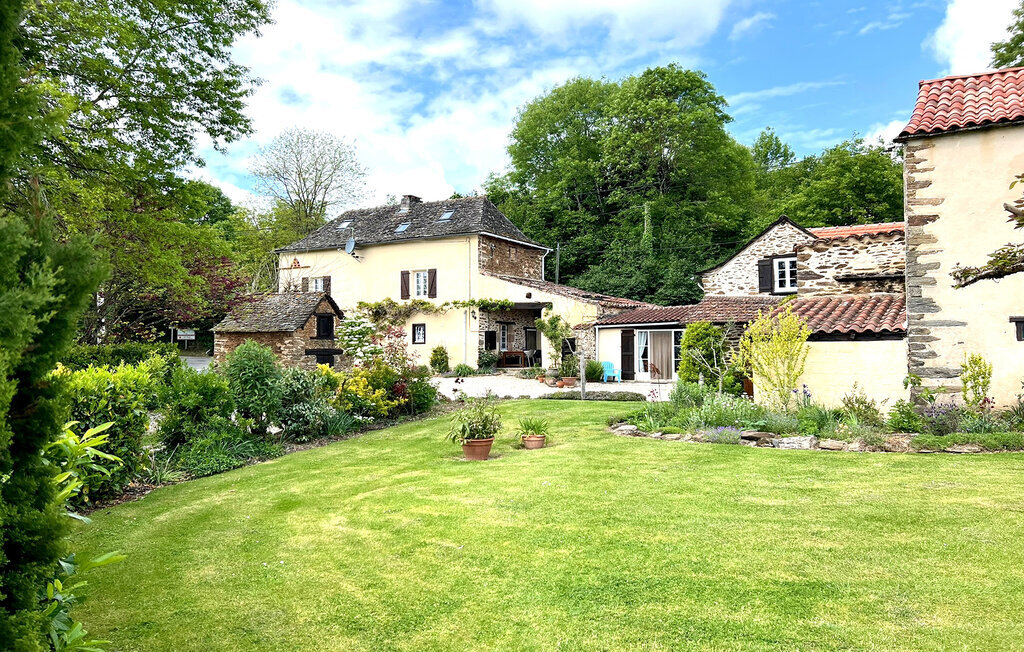 Maison de caractère 19e siècle avec piscine à Jouqueviel - Photo 1