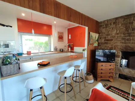 Maison pieds dans l'eau à Trébeurden, vue mer et terrasse 50m² - Photo 4