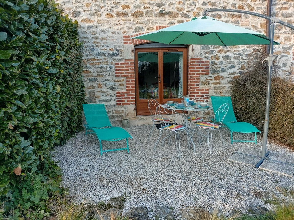Ancienne Fromagerie : gîte 2 pers. accès canal Loire - Photo 10