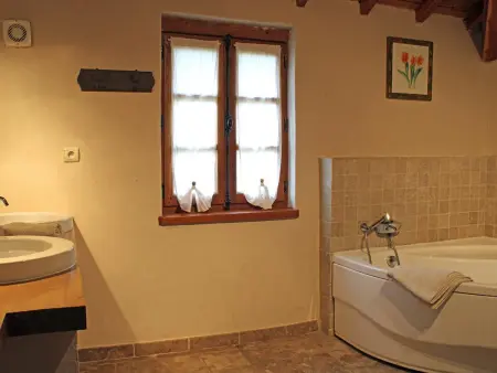 Gîte Le Rustique - 6 pers, piscine & 150 ha de nature : photo 15