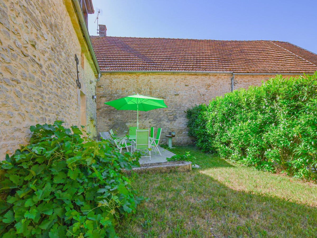 Gîte en pierre avec jardin clos et animaux acceptés - Photo 13