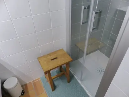 Maisonnette rénovée 32m² avec terrasse près du port - Photo 10