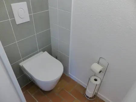 Maisonnette rénovée 32m² avec terrasse près du port - Photo 12